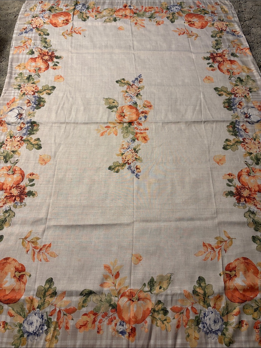 Lenox Floral Pumpkin Border Tablecloth in Orange and Green